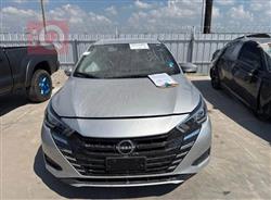 نيسان فيرسا